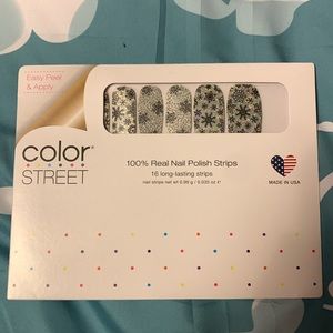Color street nail strips